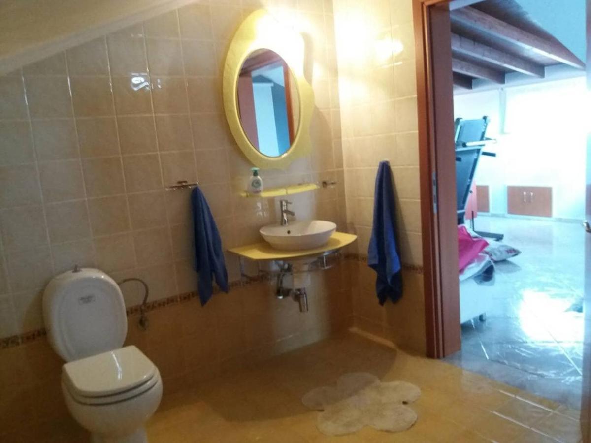 Attic Family Apartment Paralia Dionisiou Exterior foto