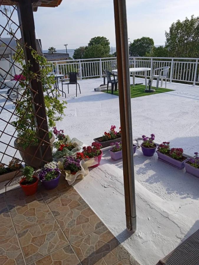 Attic Family Apartment Paralia Dionisiou Exterior foto
